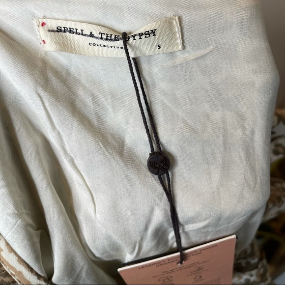 Spell & The Gypsy Collective Ada Gown - Picture 16 of 16